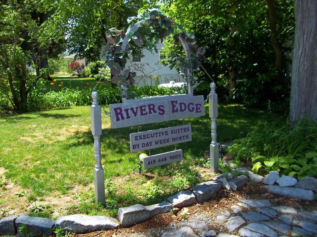 The Rivers Edge Executive Suites Tiffin Exteriör bild
