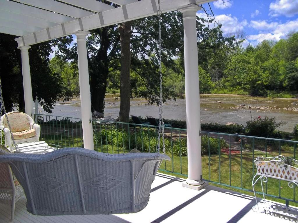 The Rivers Edge Executive Suites Tiffin Exteriör bild